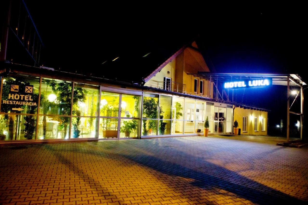 Hotel Luka رادوم المظهر الخارجي الصورة