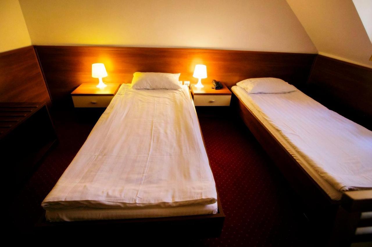 Hotel Luka رادوم المظهر الخارجي الصورة